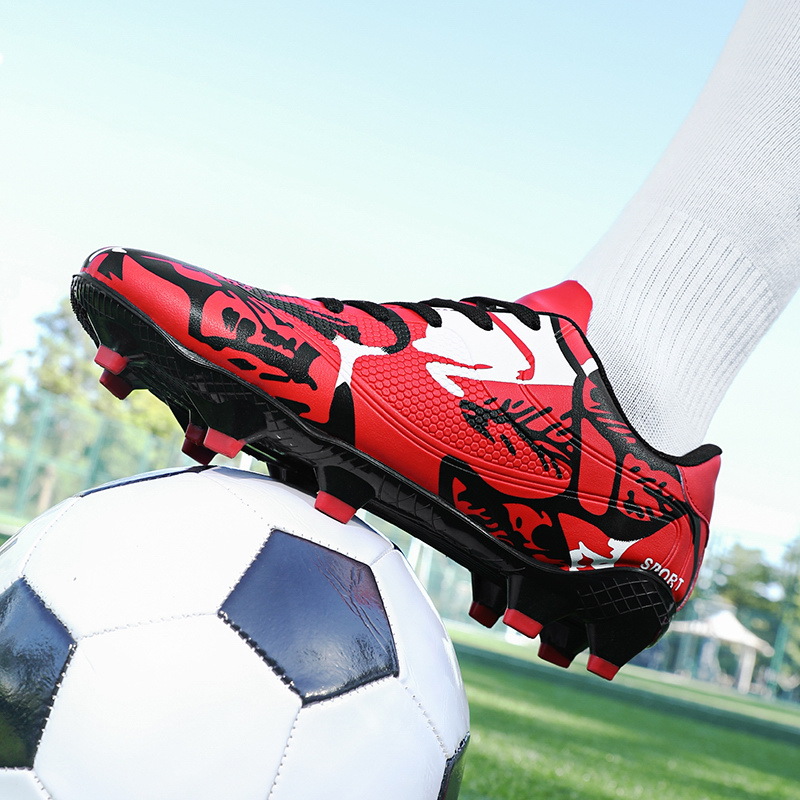 Professional Training Football Shoes Men's Low-top Leather Spikes Football sneaker Low-top Youth Sneakers plus size Cross-border