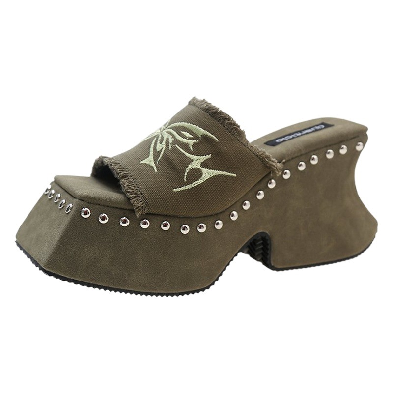 Women's Outdoor Sandals 2024 Summer new denim high heel platform slippers retro embroidered rivet slippers