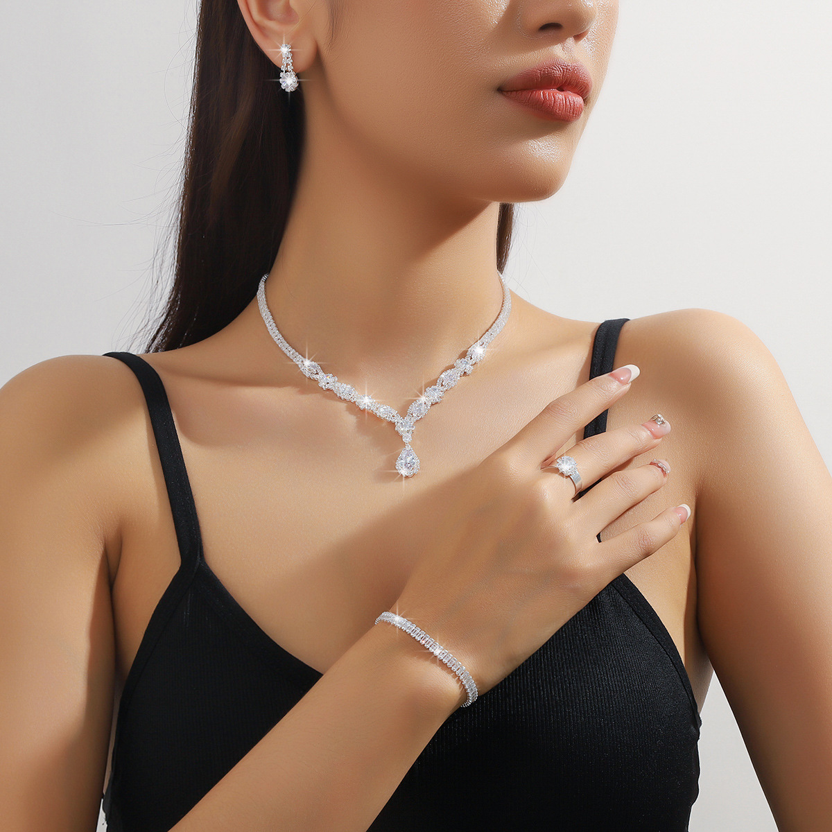 Fashion European and American Light Luxury Zircon Necklace Earrings suit Female Bride Wedding Yarn Evening Dress Accessories Evening Party Accessories