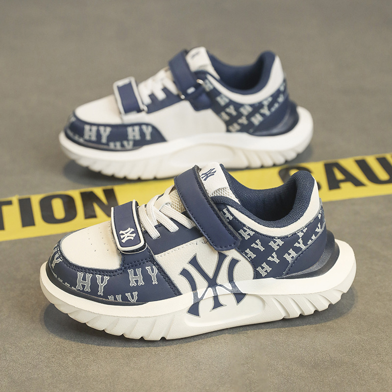 Girls' Sneakers 2025 Autumn New Lightweight Low-Top Sports Shoes for Children, Casual Loafers for Girls, Soft-Soled Children's Shoes