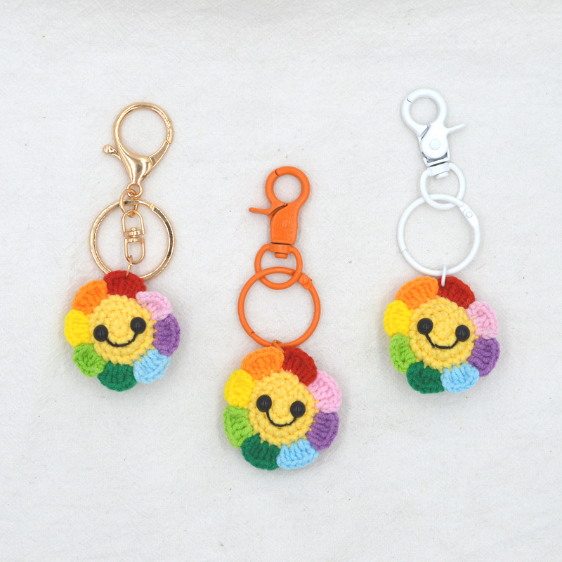 Picture of Sweet Xiangyang Flower Handmade Crochet Small Pendant Weaver Girl Hand-Made Wool Knitted Smiley Keychain Finished Product