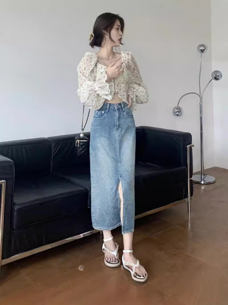 On behalf of the hair Denim skirt women's long spring and autumn fashion high waist A- shaped split hip dress 2024 new ins