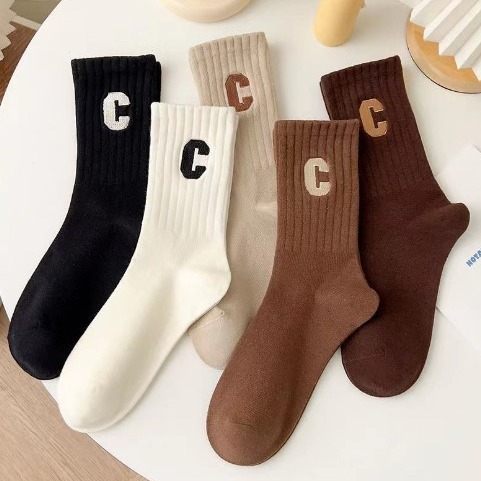 Women's socks Korean-style mid-calf fashion autumn and winter stockings ins fashionable all-match outer wear shark pants length socks C letter socks