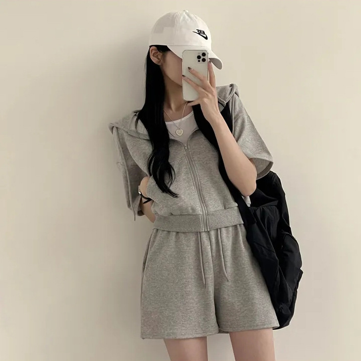 High Quality 100 Cotton Foreign Trade Hooded Solid Color Korean Suit Women's Zipper Short Pants Two-Piece Set Summer Casual Sports