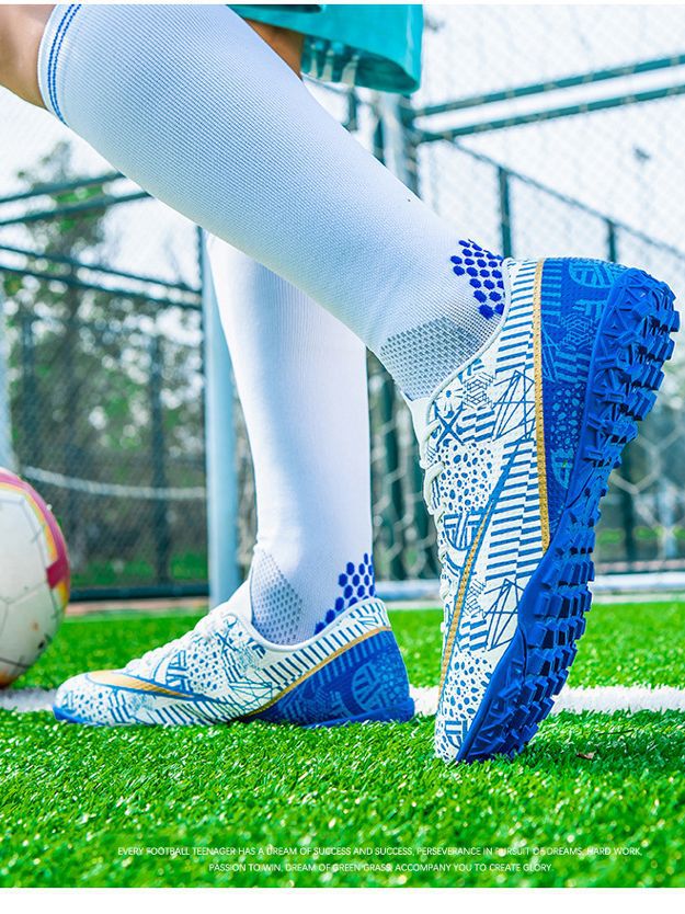 Cross-border new low-top spikes broken nails football shoes men's children primary school boys competition training shoes Sports