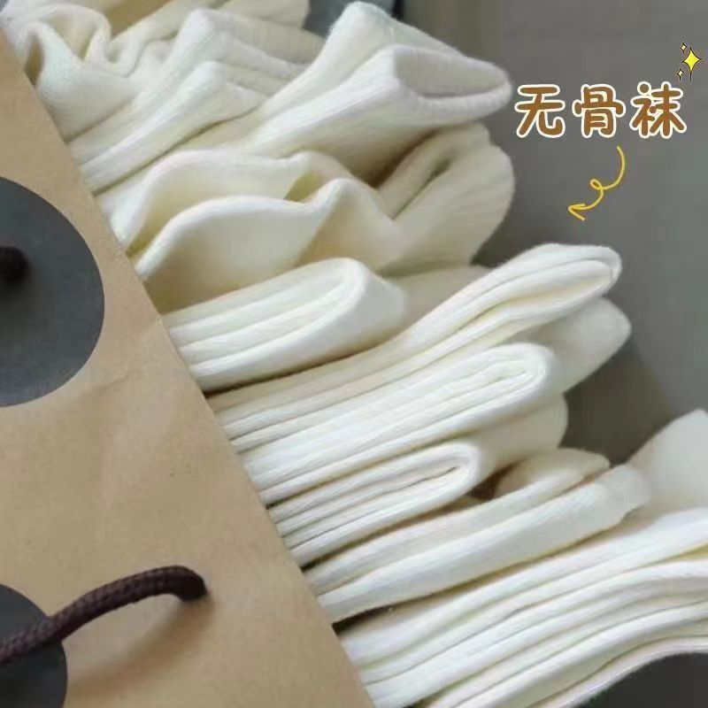 Socks women's mid-calf pile socks spring and summer Japanese black white solid color mid-calf socks ins trendy long confinement socks