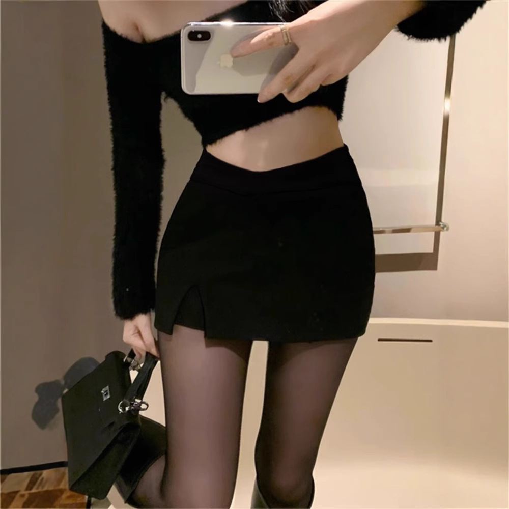 2024 New Low Waist Short Skirt Women's Spring and Autumn Small Black Skirt Anti-walking Hip Skirt Hot Girl Skirt Summer