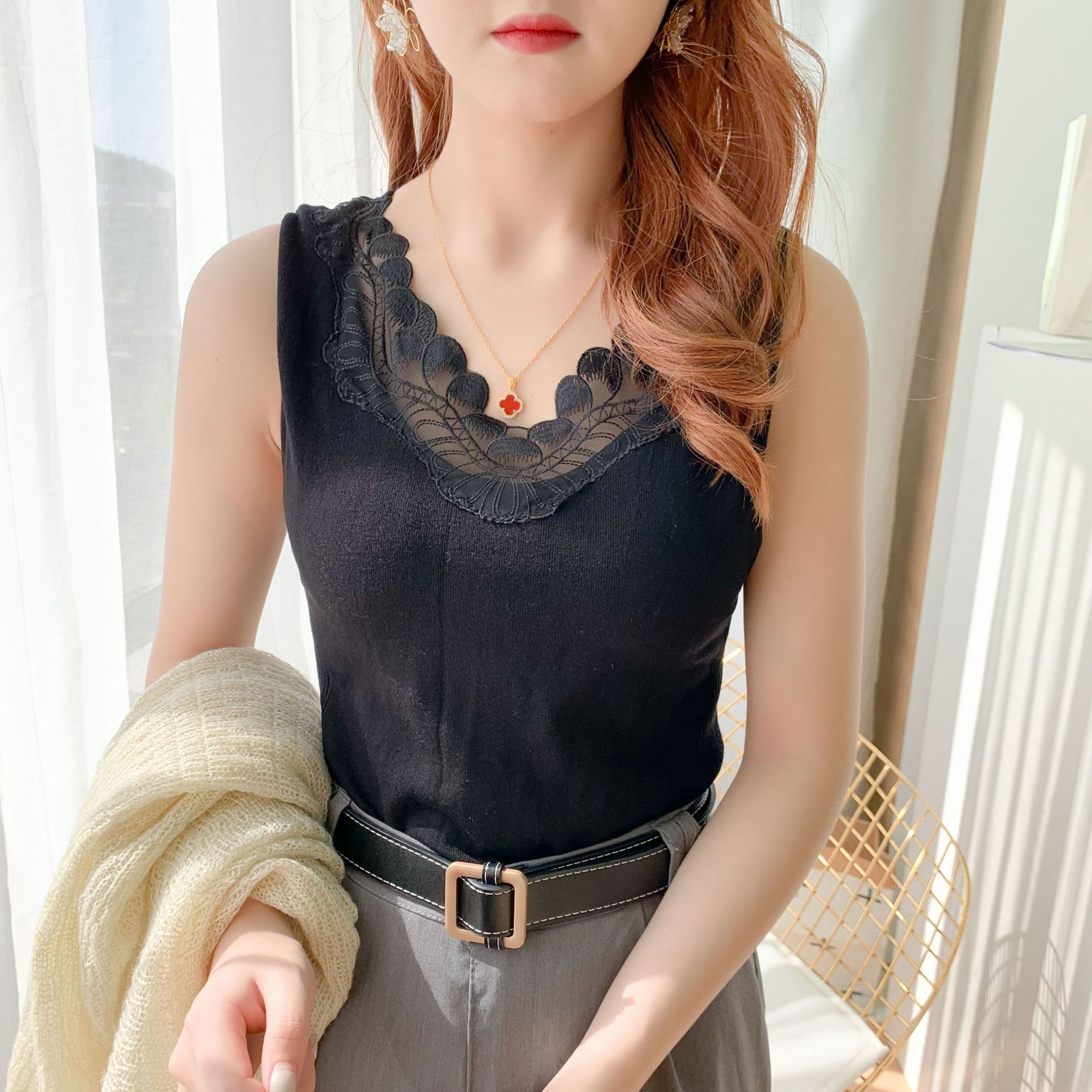 Mesh Embroidered V-Neck Fleece-Lined Camisole for Women, Winter Inner Wear, Outerwear, Warm Top, Base Layer Shirt, Can Be Worn Outside