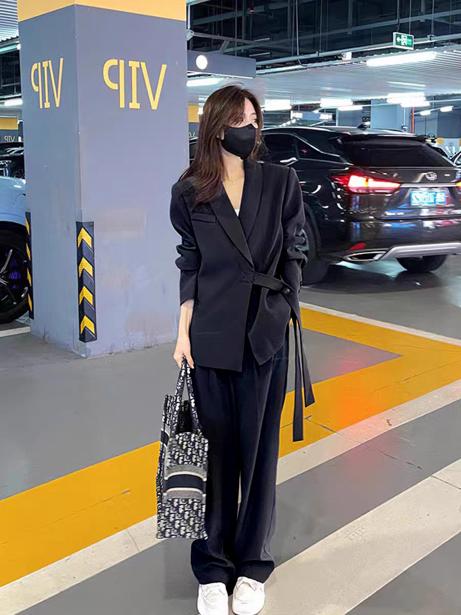 Picture of Pink Suit suit Women's 2024 Spring New Design Sense Niche Elegance Suit Wide Leg Pants Two-Piece Set