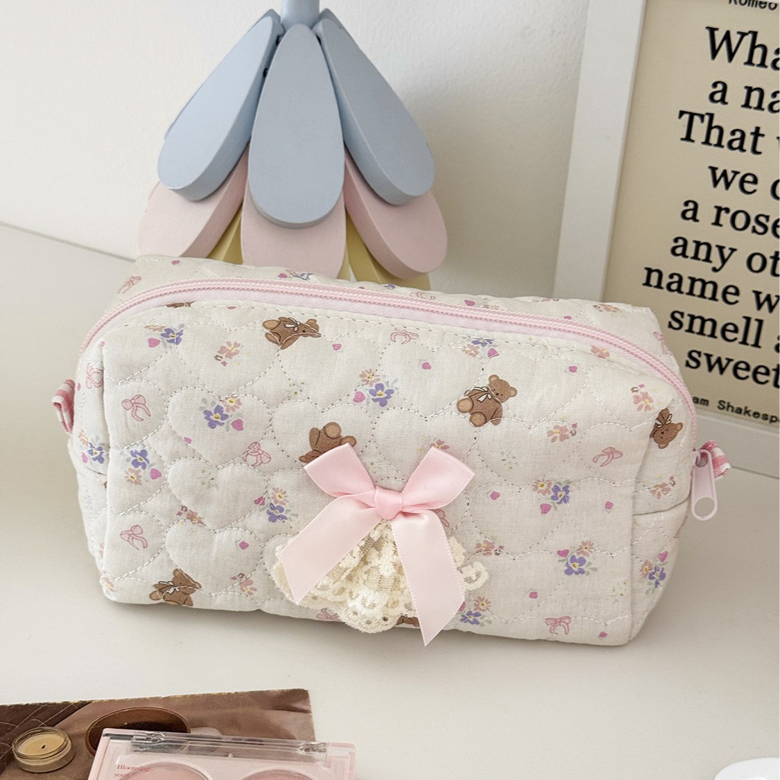 Picture of Cross-Border Bear Sweetheart Cosmetics Bag New Quilted Cute Ins Style High-Looking Large-Capacity Student Universal Pencil Case