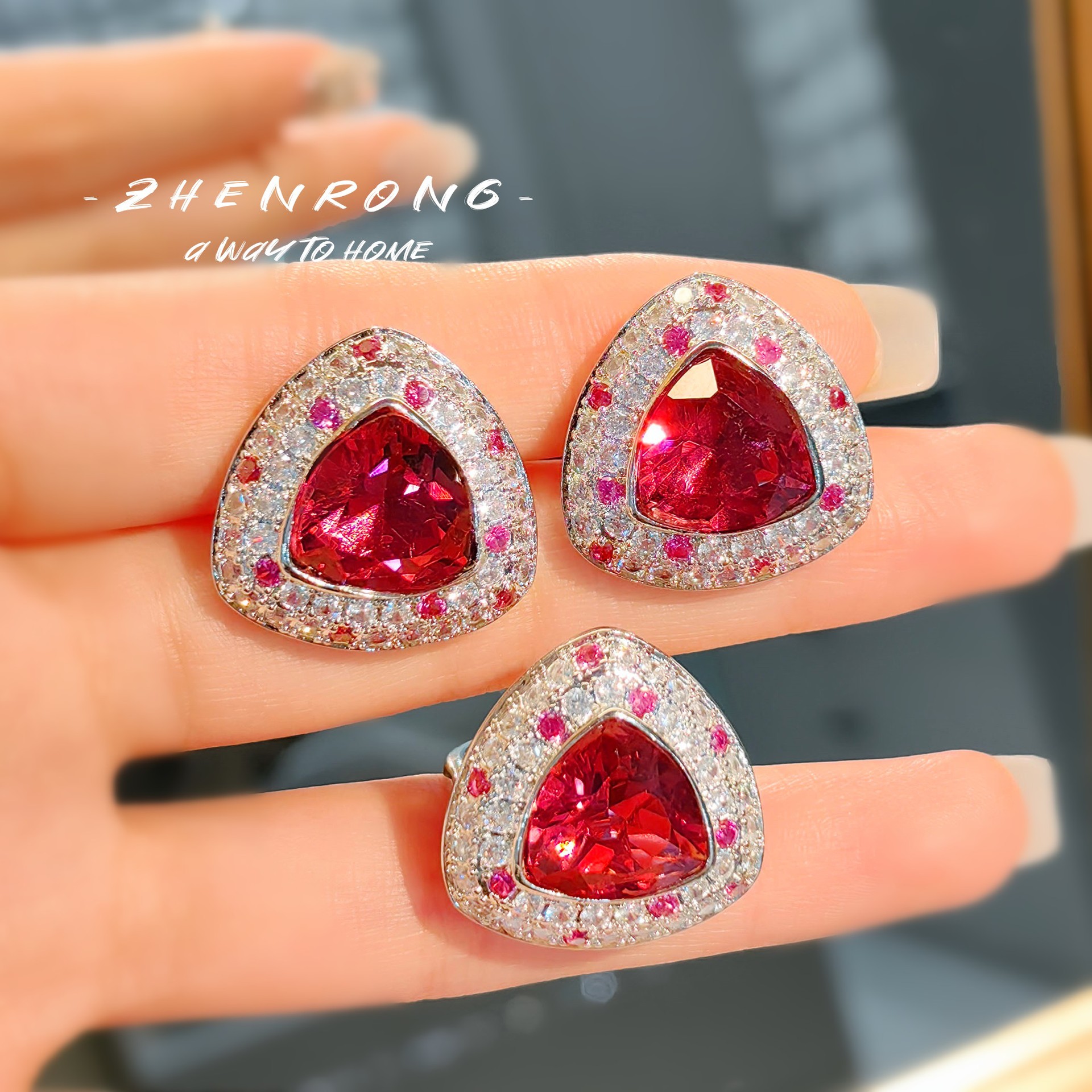 Picture of European and American socialite retro geometric fat triangle red diamond earrings artificial pigeon hemoglobin ring color treasure earrings suit