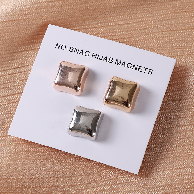 Picture of Square Round Love Five-pointed Star Strong Magnet Jewelry Women's Yarn Scarf Accessories Shawl Buckle Dual-purpose Fashion Hair