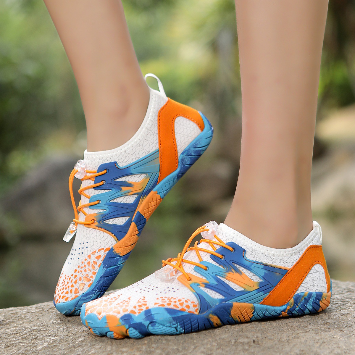 Picture of Outdoor Anti-Cut and Anti-Slip River Tracing Shoes for Couples, Beach Shoes, Quick-Drying Wading Shoes, Thick-Soled Swimming Shoes, Amphibious Shoes