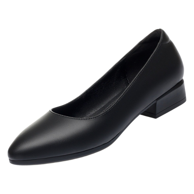 New women's single-layer shoes soft bottom comfortable black breathable work shoes shallow mouth solid color all-match middle-aged and elderly mother shoes