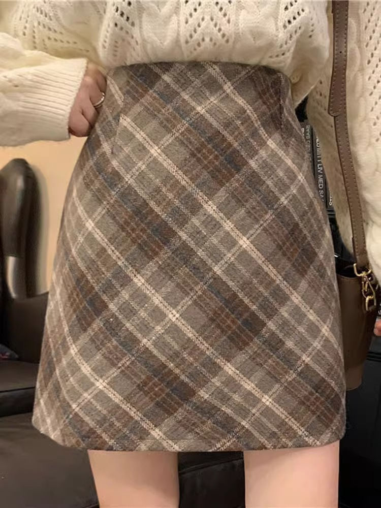 plus size chubby girl Plaid Woolen A- Line Skirt Women's Autumn 2024 New Hip Skirt High Waist Slimming Short Skirt