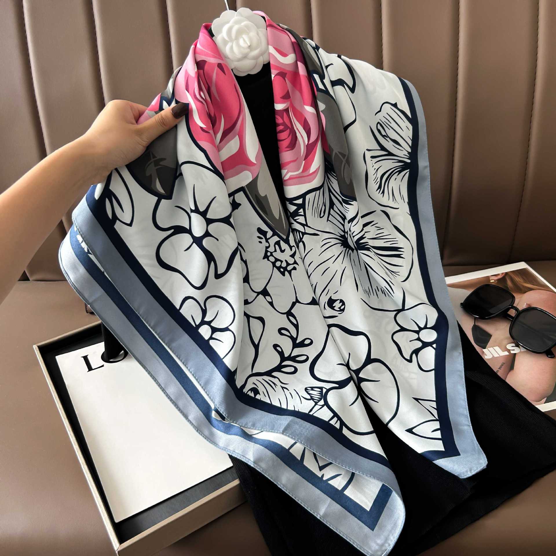 Picture of New 90cm Large Square Silk Elegant High-grade Decorative Shawl Women's Silk Scarf Fashion All-match Professional Scarf