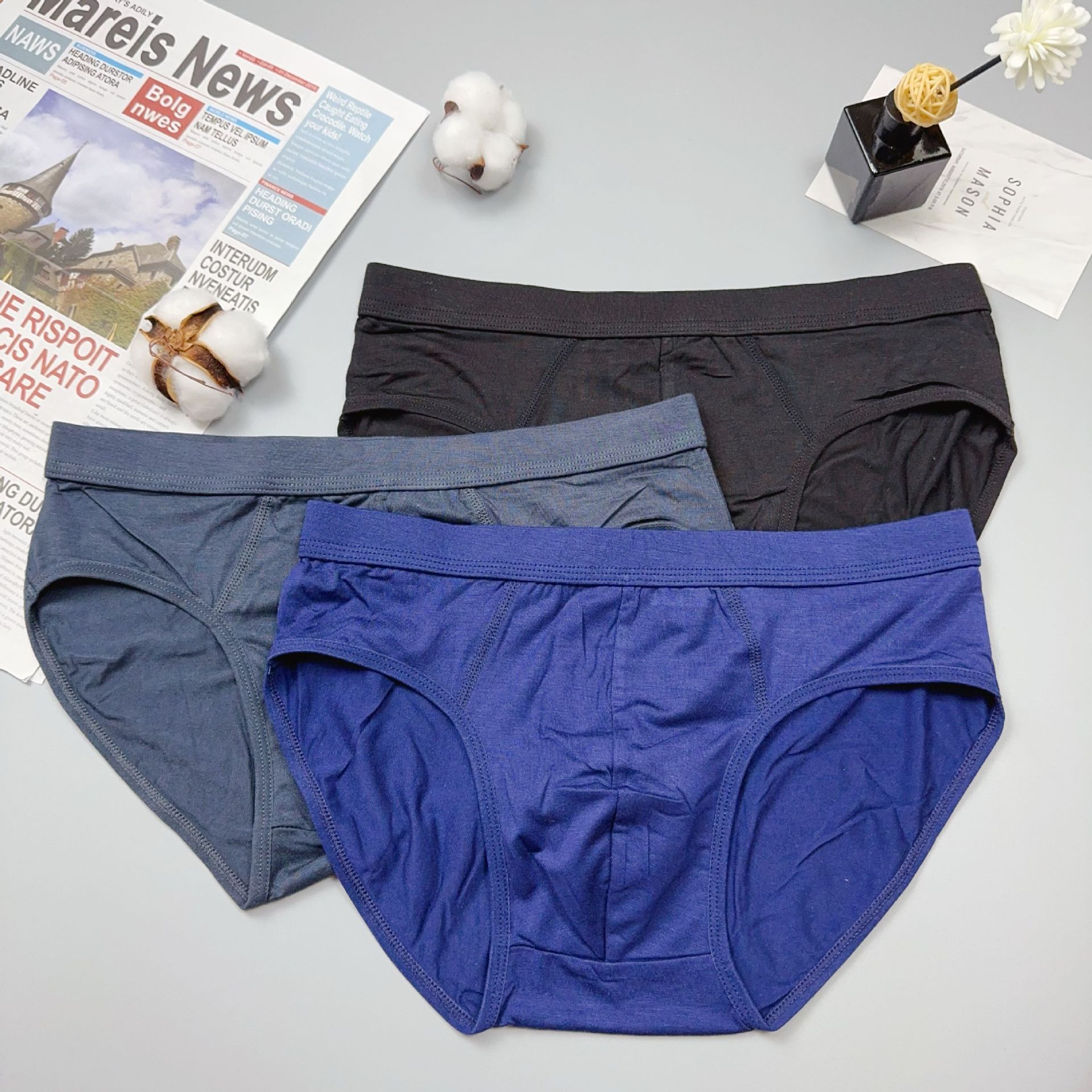 Antibacterial men's briefs modal mid-waist solid color men's underwear head briefs comfortable breathable shorts wholesale
