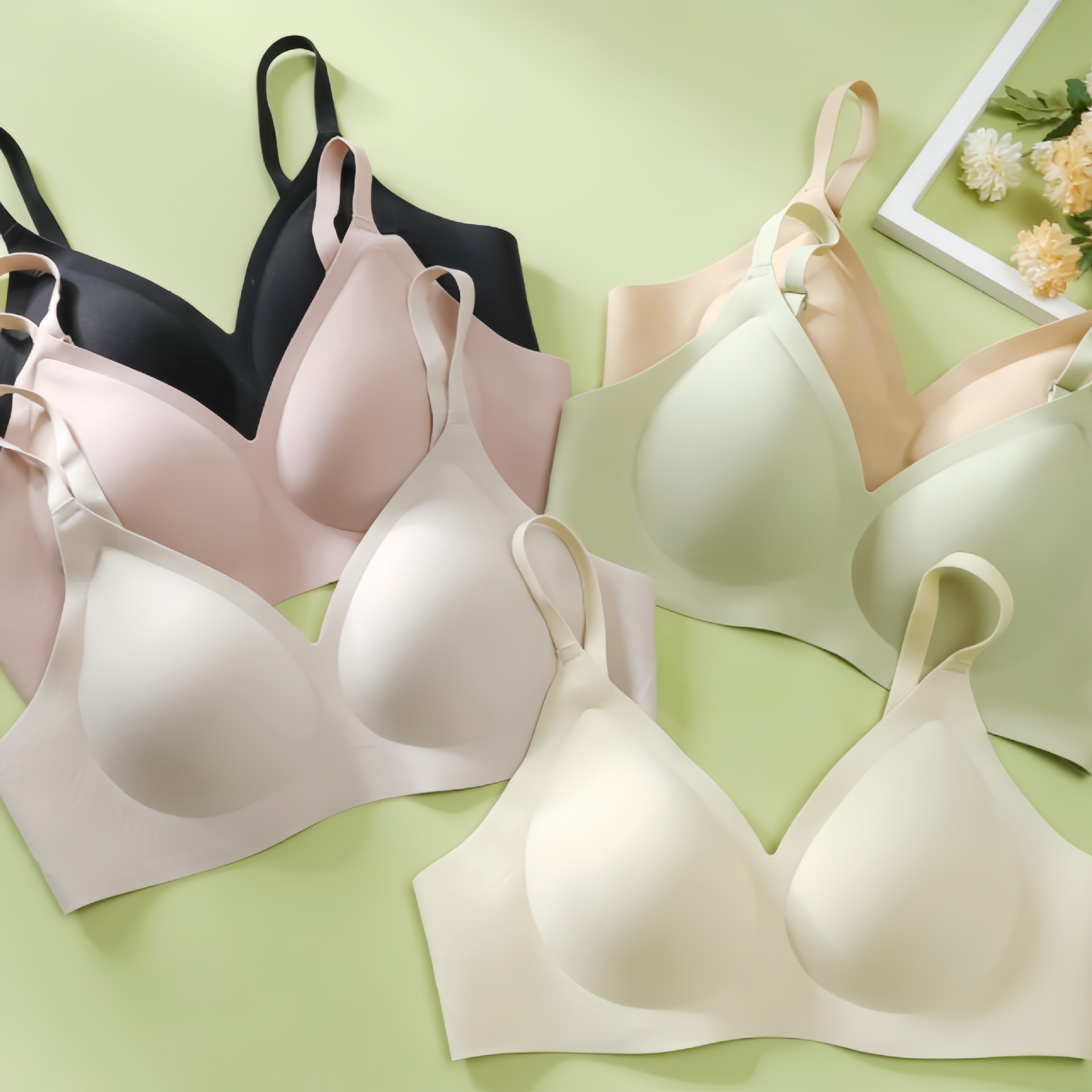 Autumn seamless small chest women push up breast collection thin jelly soft support semi-fixed non-running Cup vest bra