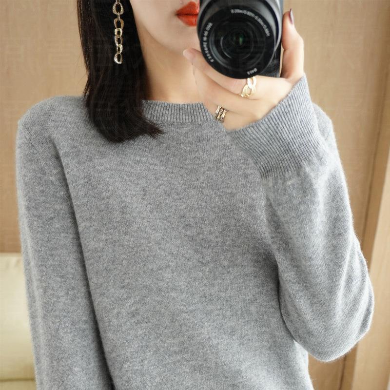 Picture of New Autumn and Winter Round Neck Knitwear Women's Pullover Knitwear Pure Color Long-Sleeved Women's Thin Inner Short Bottoming Shirt