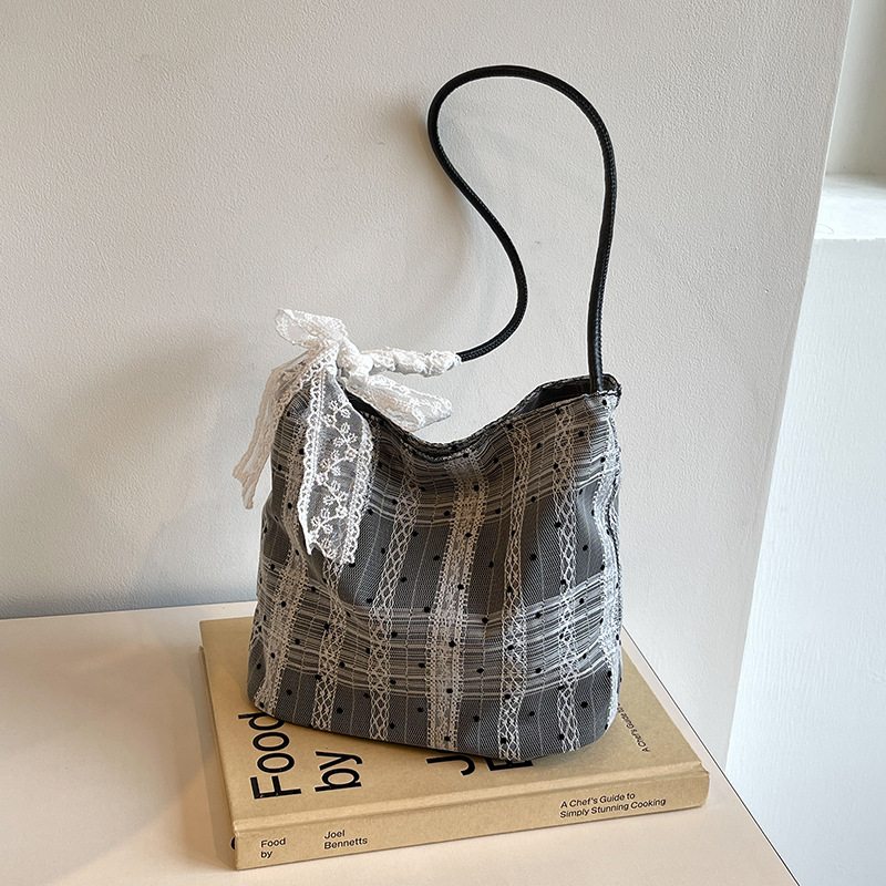 Picture of South Korea Niche Underarm Bag Women's 2024 New Fashionable Fashionable Portable Granny Bag Shoulder Delicate Small Bag