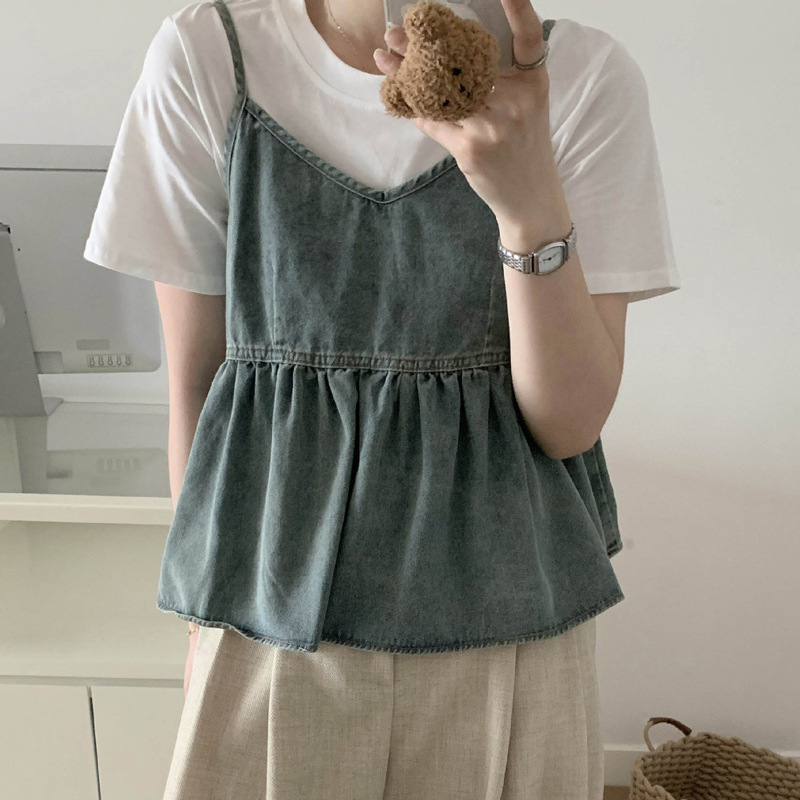 Picture of Pleated Design Ruffled V-neck Thin Denim Vest All-match Age-reducing Loose Outer Wear Sling Dark Top for Women