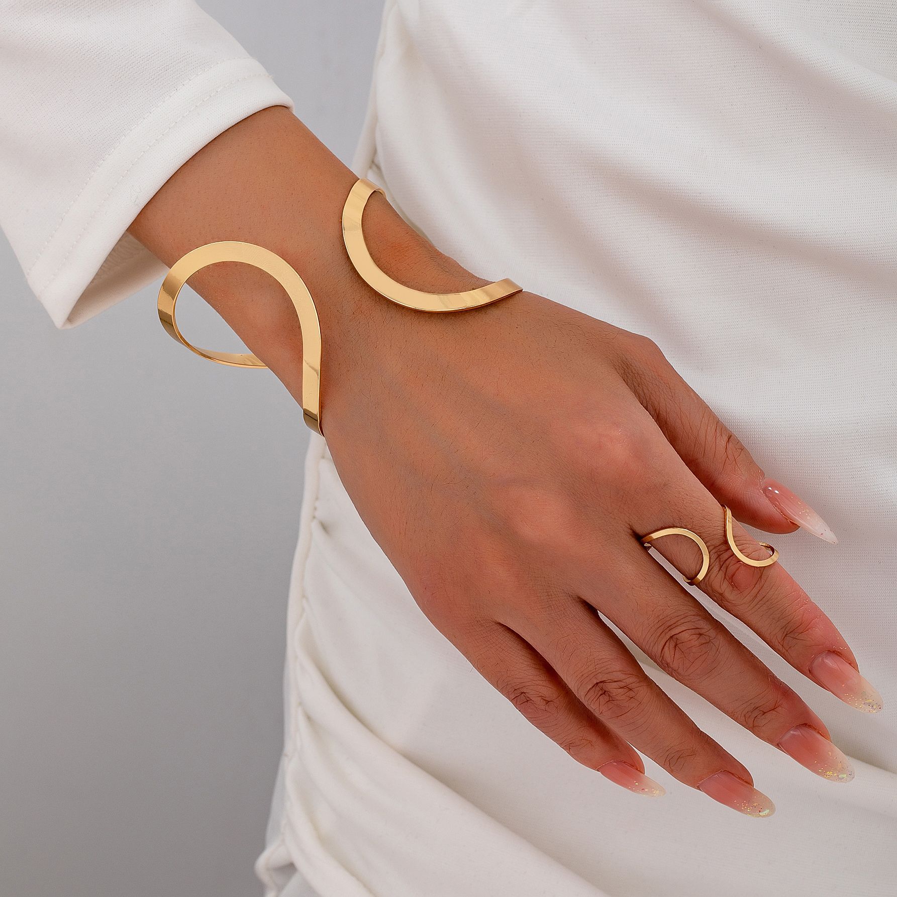 Picture of Europe and the United States cross-border 2 pieces fashion trend geometric irregular bracelet ring suit suitable for women's street party