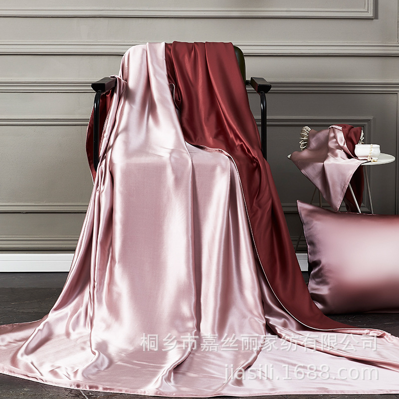 Picture of Carlsly silk quilt cover AB version wide quilt cover silkworm silk Tencel quilt cover lyocell quilt cover wholesale