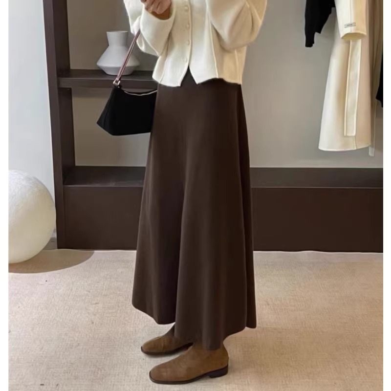 French Style Elegant Knitted Skirt Women's Autumn and Winter High-end Draped One-step Skirt Gentle High Waist Large Swing A- line Long Skirt