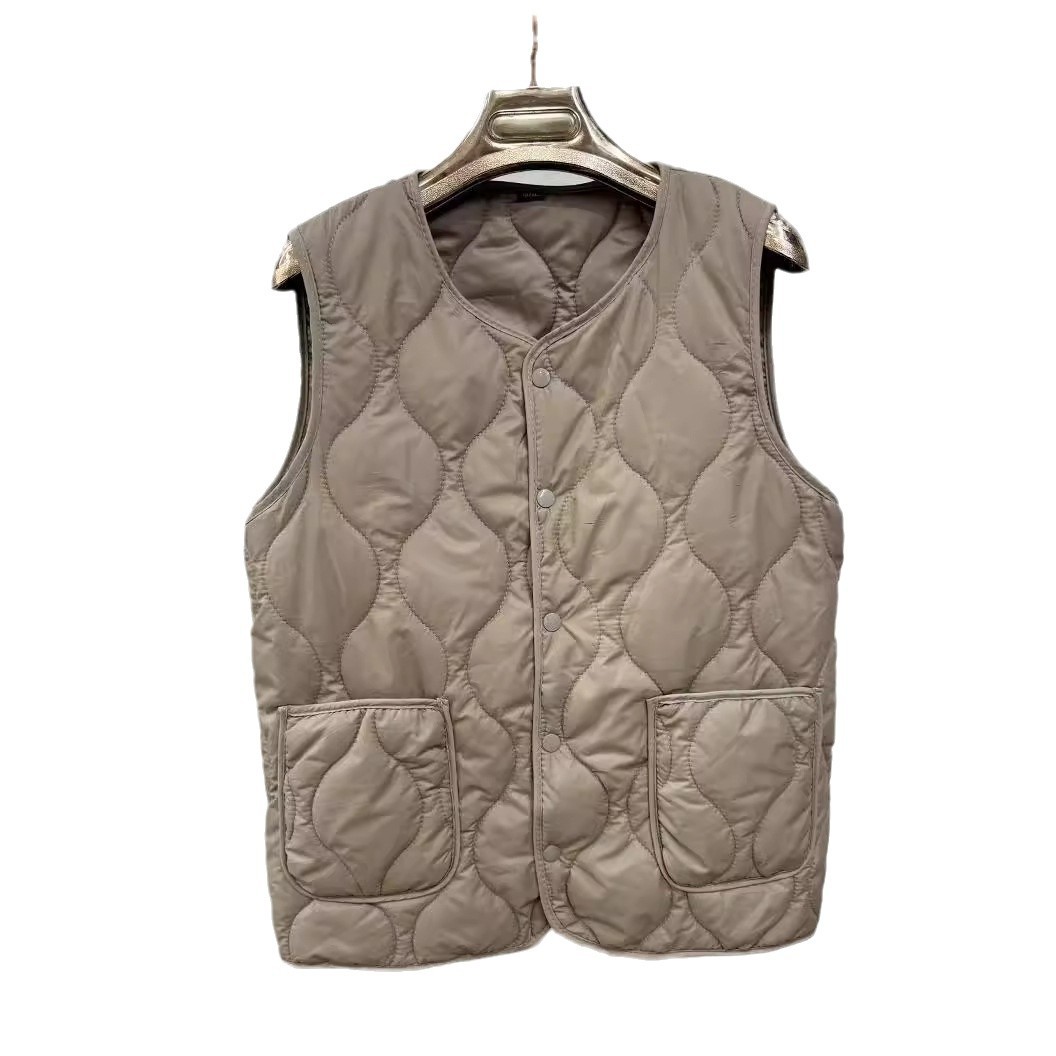 Picture of Women's Vest, Warm Inner Layer, Textured Solid Color, Plus-Size down Cotton, Middle-Aged Mom, Lightweight and Warm