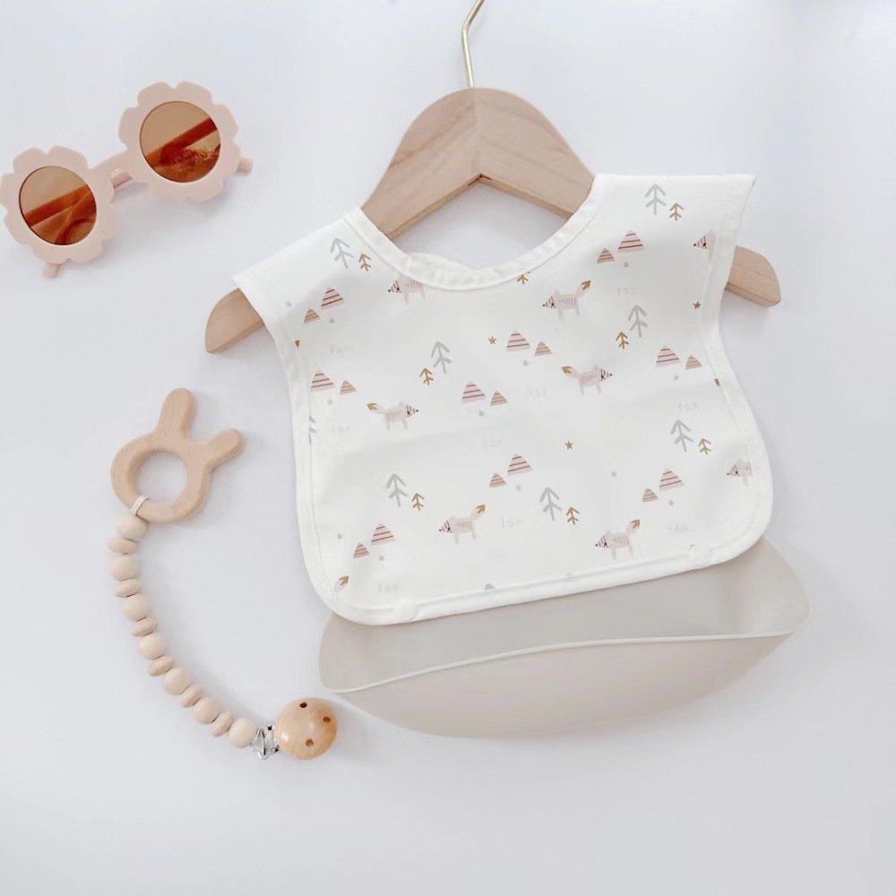 Picture of New Children's Silicone Bib Baby Meal Bag Baby Food Supplementary Food Bag Waterproof Anti-dirty Artifact PU Soft Bib