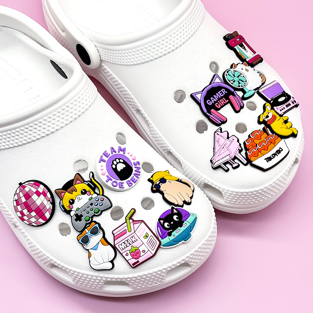 Cross-border new clog accessories, animal cat celebrity clog floral buckles, high-end bag DIY decorative accessories