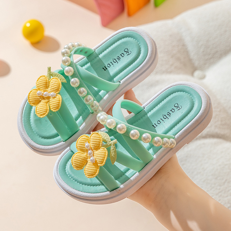 Picture of Girls Slippers Summer 2025 New Style Indoor and Outdoor Wear Non-Slip Soft Sole Wear-Resistant Cute Princess Style Slippers