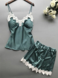 Wholesale New European and American artificial silk black home wear two-piece fashion comfortable lace pajamas suit