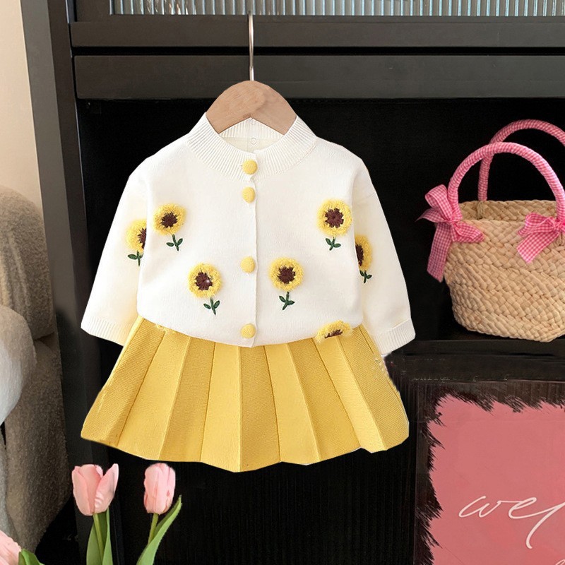 Picture of Baby girl's autumn and winter dress children's sweater suit one-year-old children's infant clothes autumn new western style