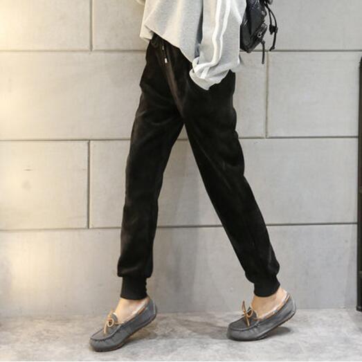 Picture of Autumn and Winter Velvet Thickened Sports Pants Women's Golden Velvet Korean-style Loose Student Guard Pants Legs Casual Harem Pants