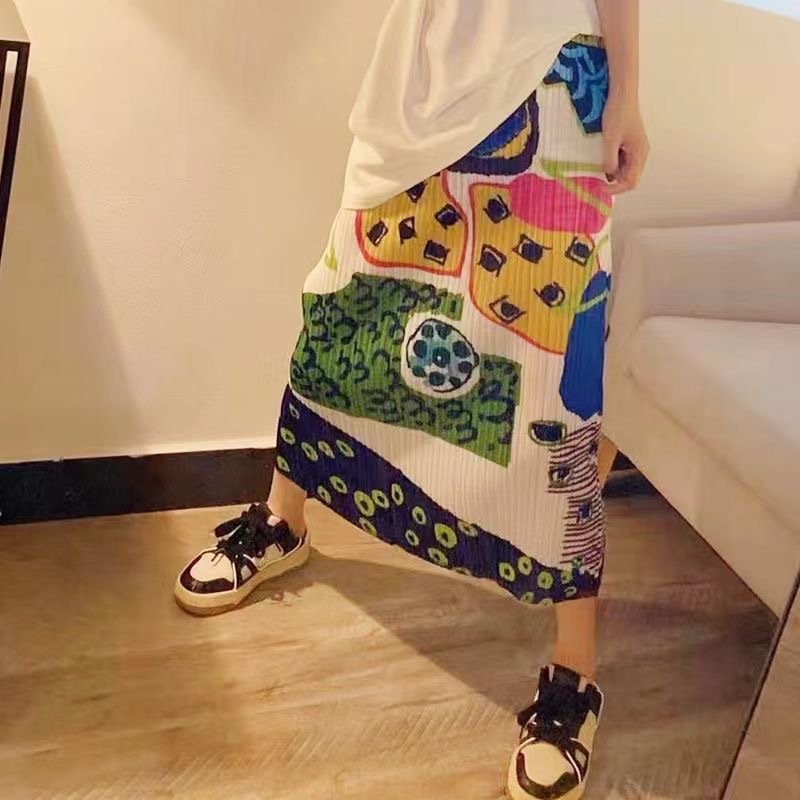 Picture of Niche design pleated skirt spring and summer thin elastic waist printed slimming age-reducing hip slit pleated skirt