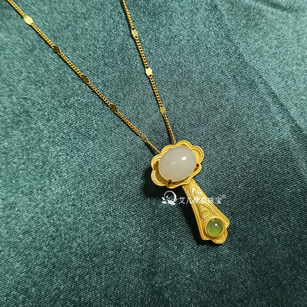 Picture of Elle Mosha Jewelry Retro Guofeng S925 Gold Plated Jade Ruyi Pendant Necklace Live Wholesale Supply