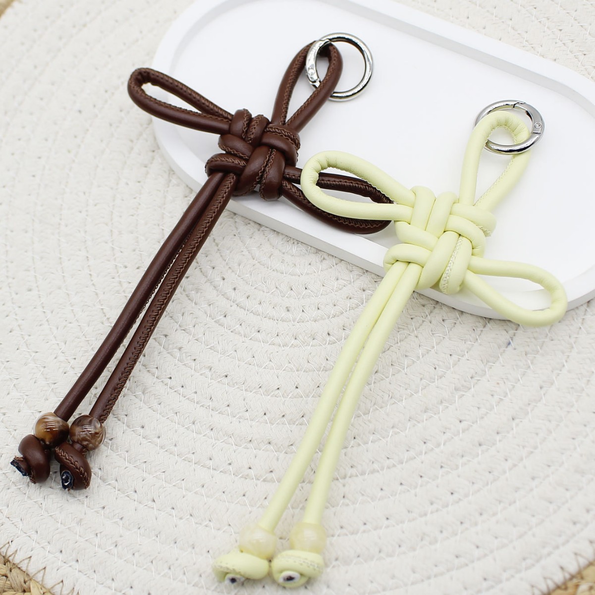 New Hand-woven Ruyi Knot Keychain Chinese Knot Car Bag Hanging Chain Accessories Keychain Hanging Ornaments