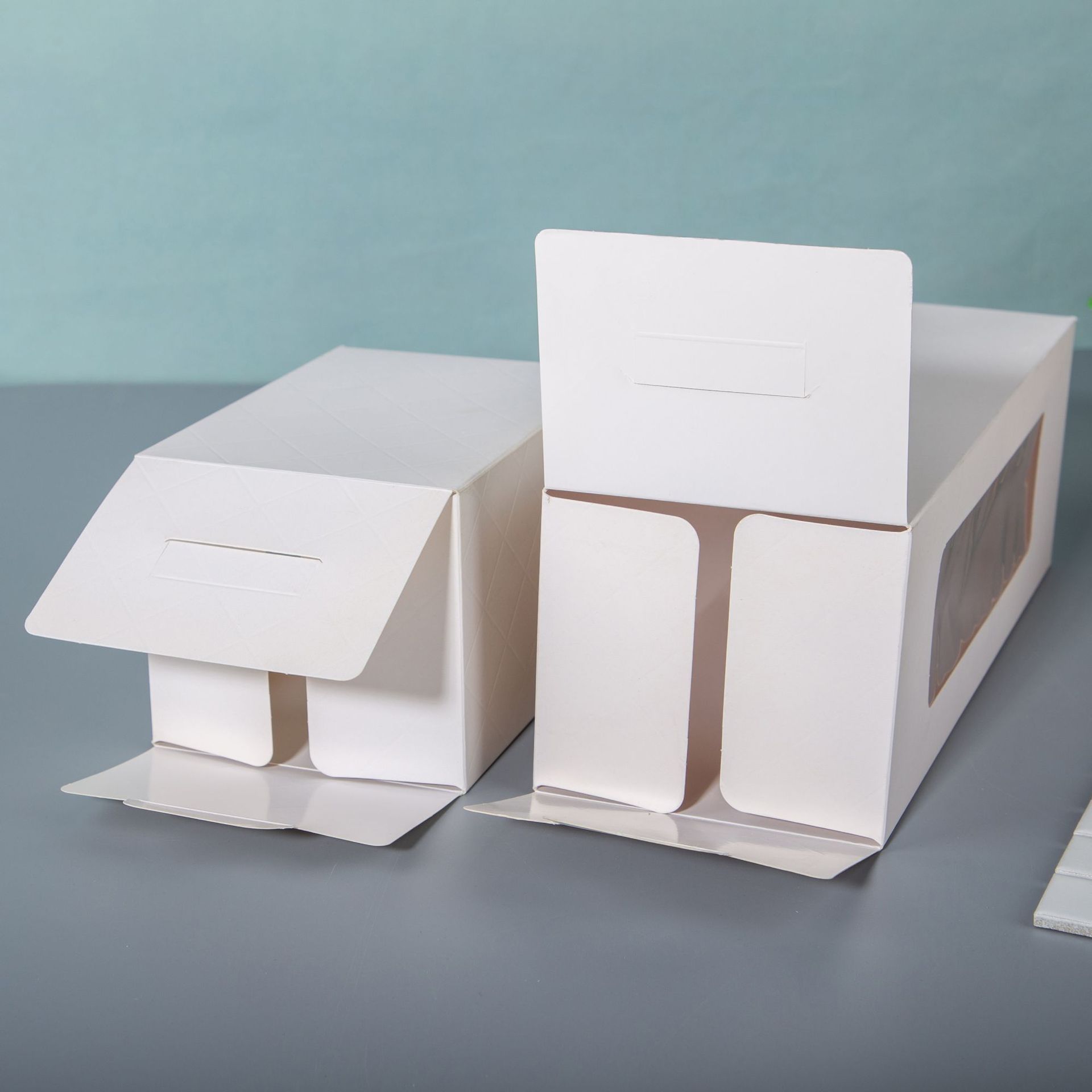 Picture of Open window transparent cake roll packaging box tiramisu baking packaging box rectangular mousse cake box wholesale