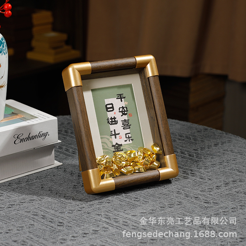 Picture of Solid wood hollow imitation copper corner photo frame texture wooden table wholesale high-end desktop ornaments picture frame manufacturers wholesale