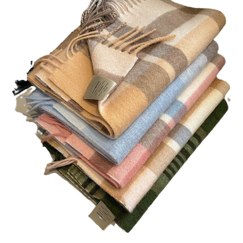 Picture of 2025 New British Wool Scarf Women's Autumn and Winter Plaid Warm Fashion Easiest for Match Middle-Aged Ladieswear's Scarf Gift