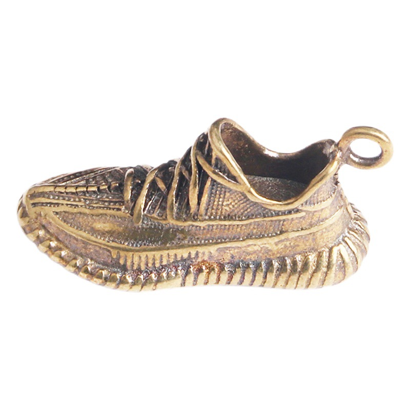 Pure brass distressed fashion brand sports shoes keychain pendant mini fashion shoes personality pendant small copper wholesale