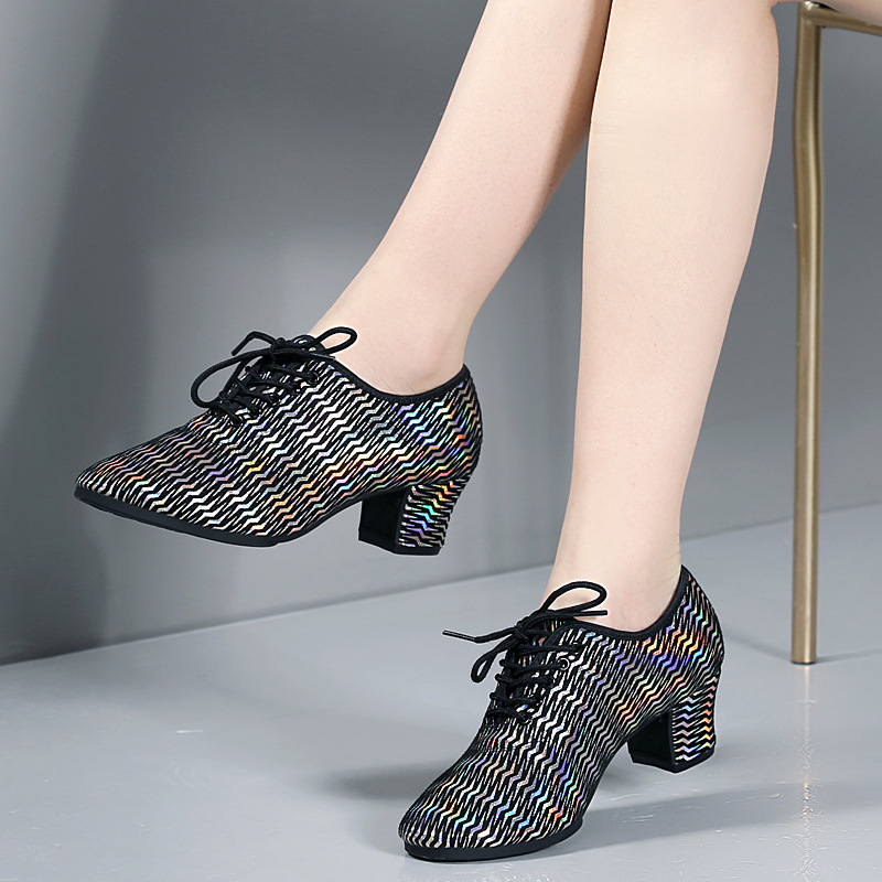 New teacher dance shoes women's soft bottom flannel lightning pattern practice shoes adult Latin dance shoes square dance practice
