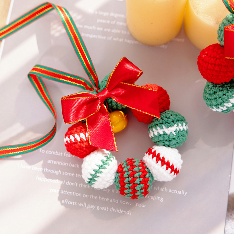 Picture of Christmas fur ball wreath key chain pendant car decoration wool crochet hand-knitted diy crochet hand-made gift