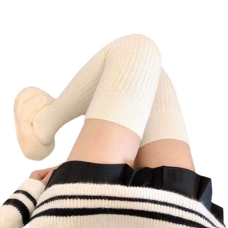 Socks women's spring and winter new knee socks comfortable wear thin Japanese stockings black and white gray stripe socks wholesale