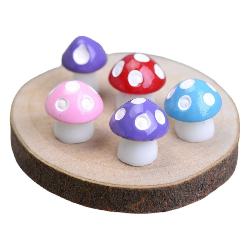 Picture of Mushroom Moss micro landscape ornaments fleshy ornaments ecological bottle DIY assembly resin ornaments medium 6 o'clock