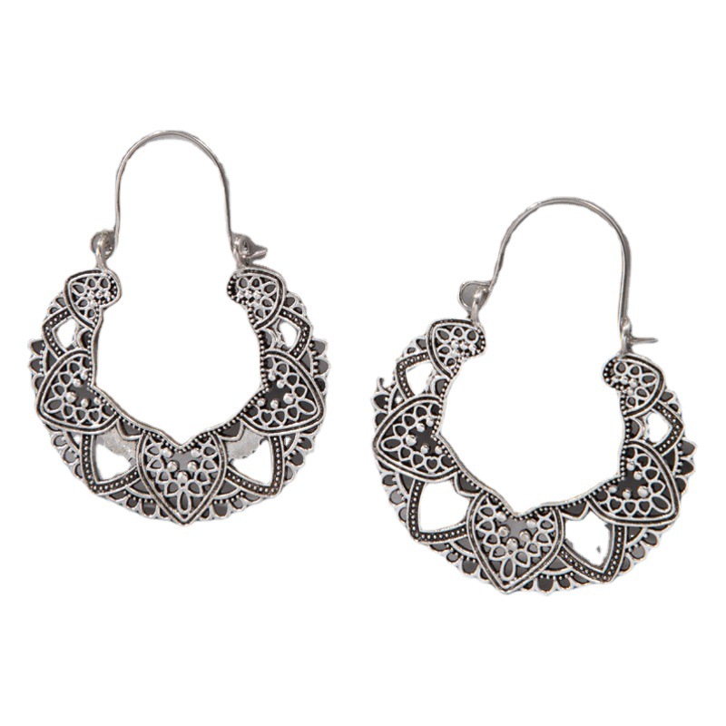Retro Exaggerated Hollow Pattern Totem Retro Earrings Petal Geometric Heart-shaped Metal Earrings Earrings Jewelry