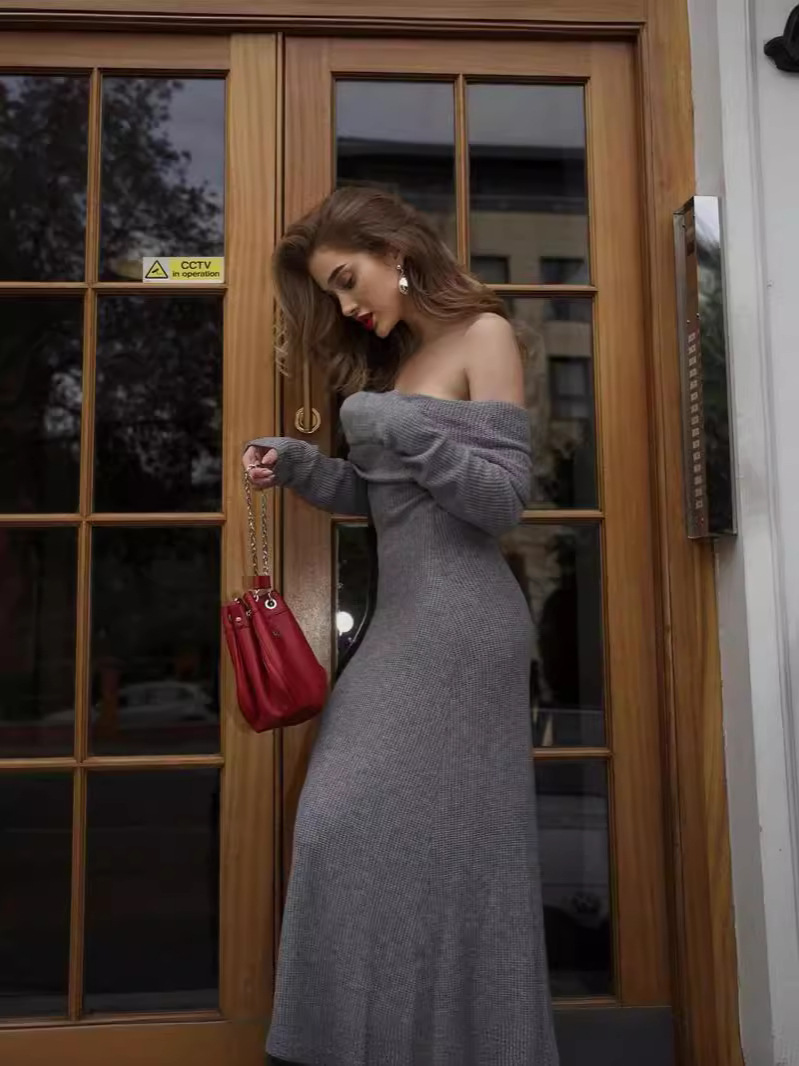 2024 Amazon European and American Style Celebrity Off-Shoulder Sweater Dress, Long High-End Waist-Cinching Bodycon Dress for Women