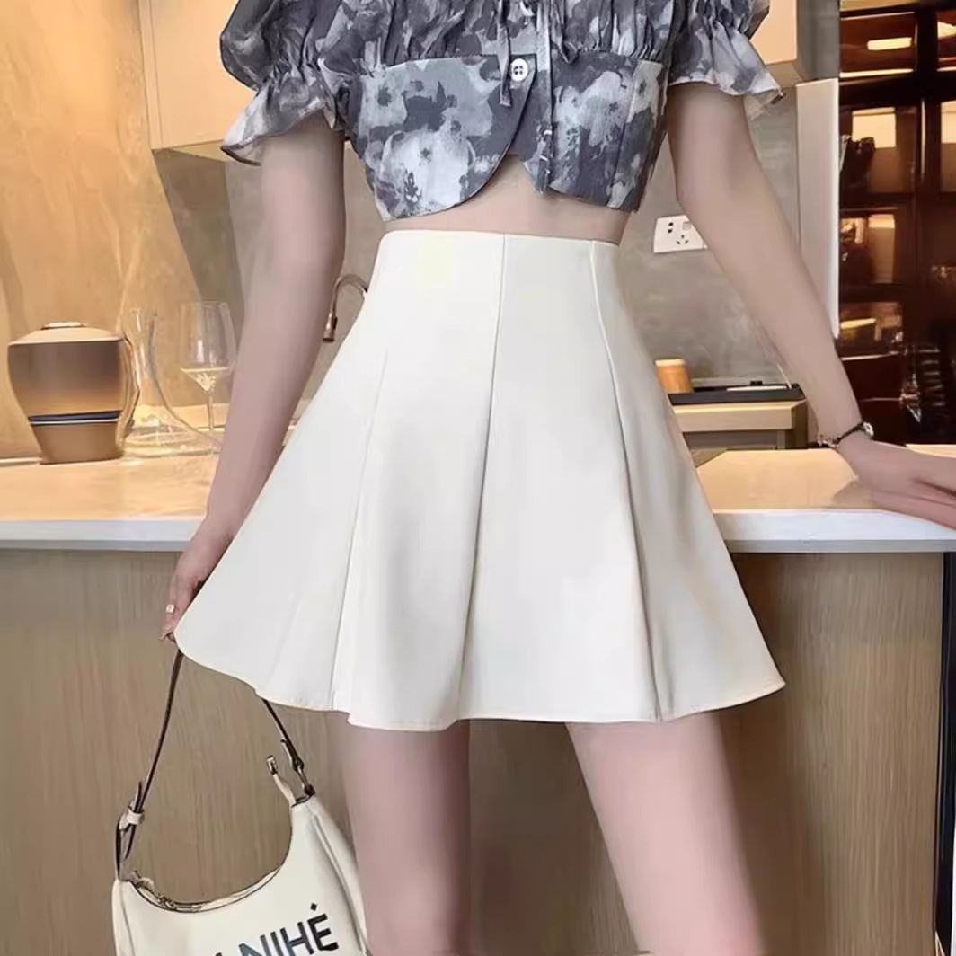 Picture of Black pleated skirt women's summer small short culottes cover slim high waist sweet spicy A- line umbrella skirt