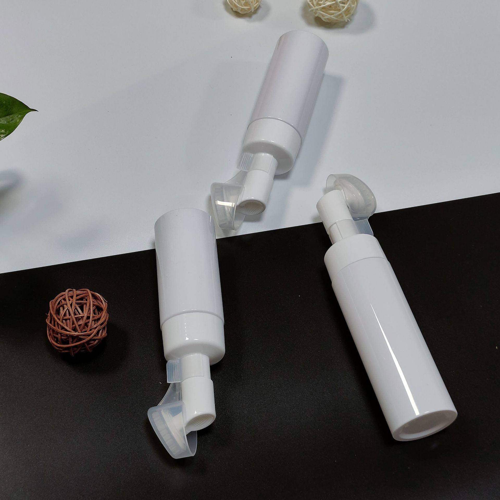 Picture of Factory 100ml/120ml/150ml/180ml/200ml brush head foam mousse bottle cleansing foam bottle